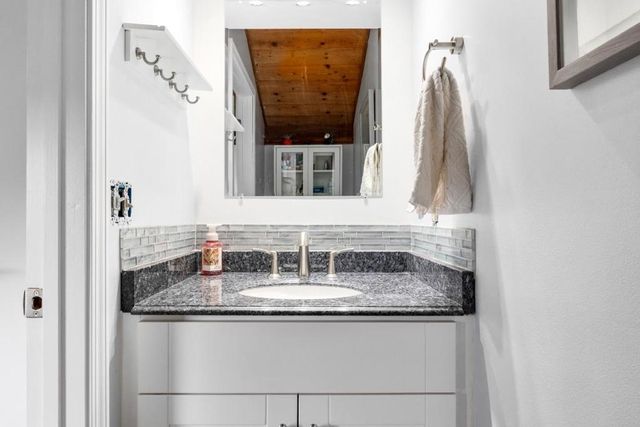 630 Encino Drive, Aptos, CA 95003