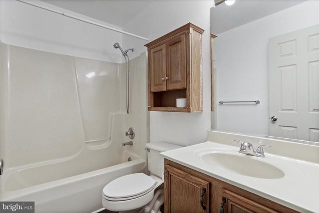 17539 YORK RD, Hagerstown, MD 21740