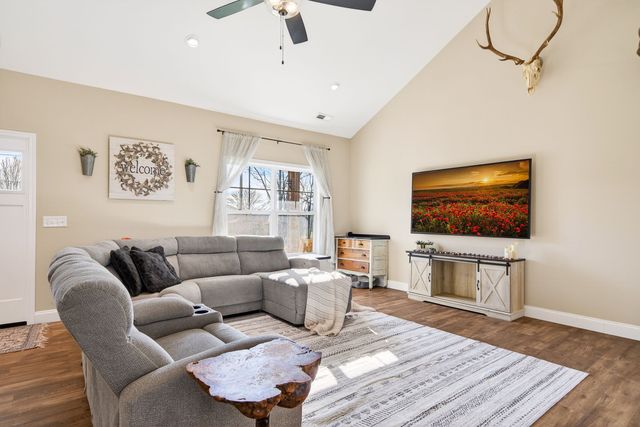 1349 Pippin Rd, Cookeville, TN 38501