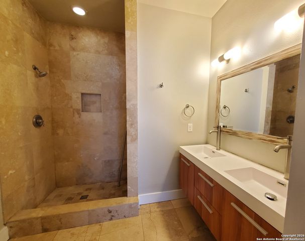 1207 Hays St Unit A, San Antonio, TX 78202