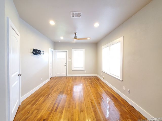 1207 Hays St Unit A, San Antonio, TX 78202