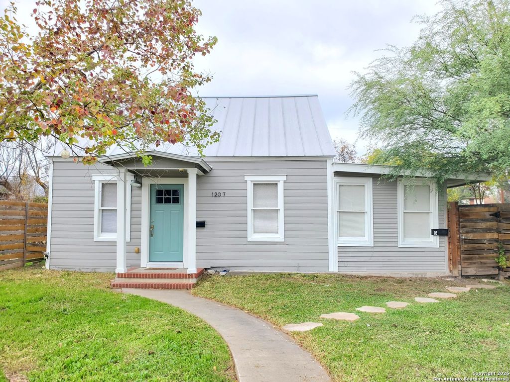 1207 Hays St Unit A, San Antonio, TX 78202