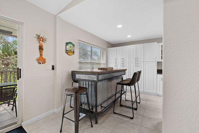 8050 Aberdeen Drive 202, Boynton Beach, FL 33472