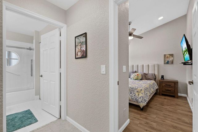 8050 Aberdeen Drive 202, Boynton Beach, FL 33472