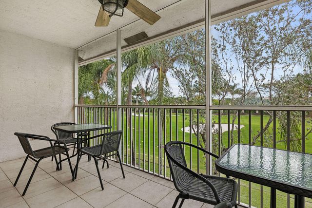 8050 Aberdeen Drive 202, Boynton Beach, FL 33472