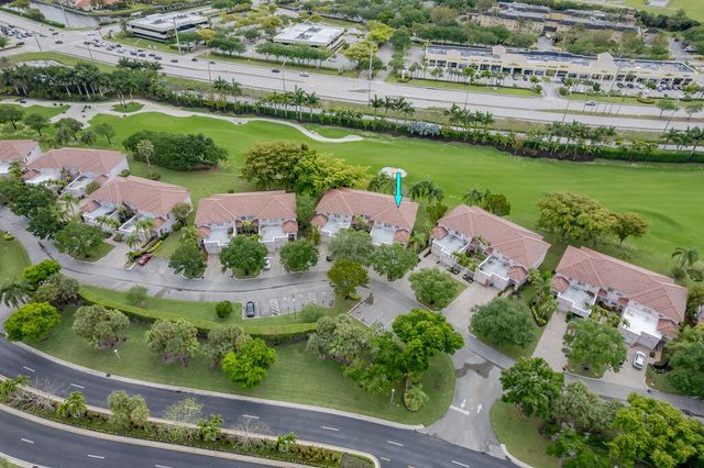 8050 Aberdeen Drive 202, Boynton Beach, FL 33472