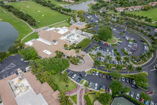 8050 Aberdeen Drive 202, Boynton Beach, FL 33472