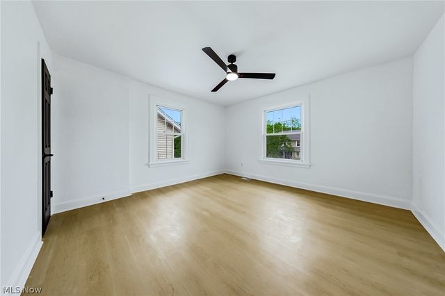 3244 Redwood Road, Cleveland Heights, OH 44118