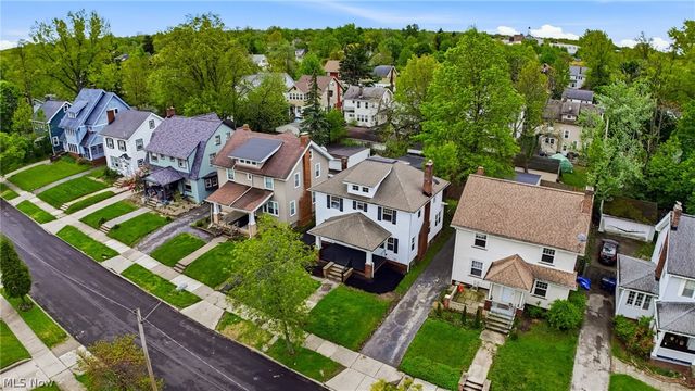 3244 Redwood Road, Cleveland Heights, OH 44118