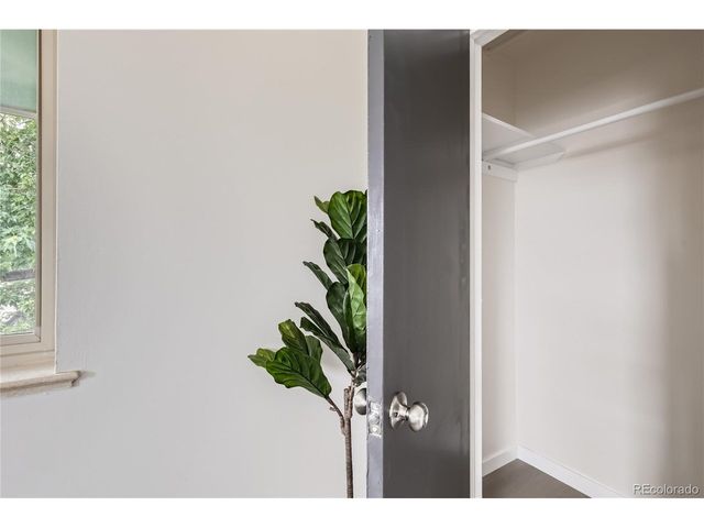 2100 N Franklin St 20, Denver, CO 80205
