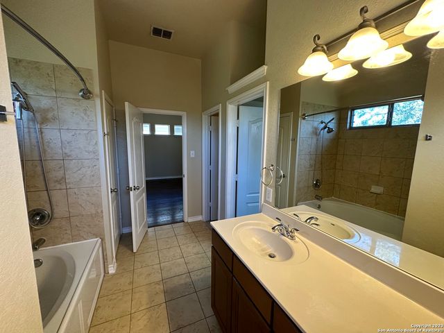 21719 Dion Village, San Antonio, TX 78258