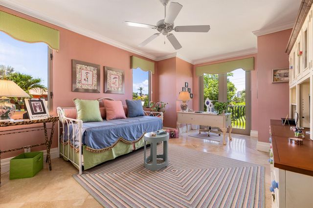 1207 N Atlantic Drive, Lantana, FL 33462