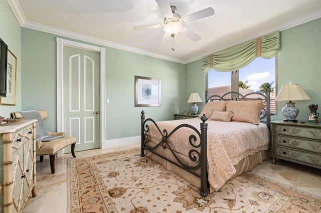 1207 N Atlantic Drive, Lantana, FL 33462