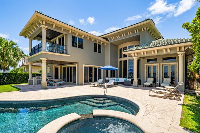 1207 N Atlantic Drive, Lantana, FL 33462