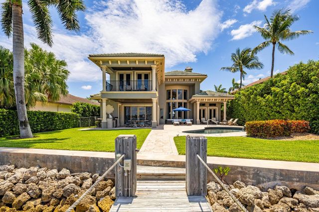 1207 N Atlantic Drive, Lantana, FL 33462
