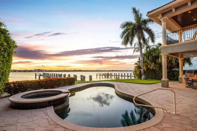 1207 N Atlantic Drive, Lantana, FL 33462