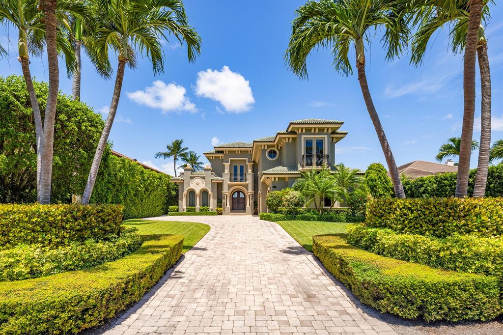 1207 N Atlantic Drive, Lantana, FL 33462