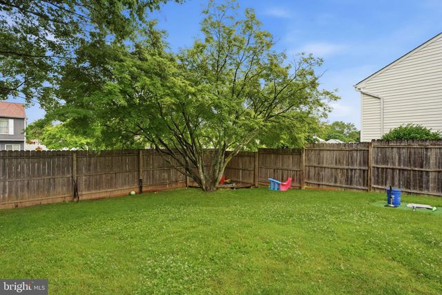 400 CENTENNIAL DR, Morrisville, PA 19067