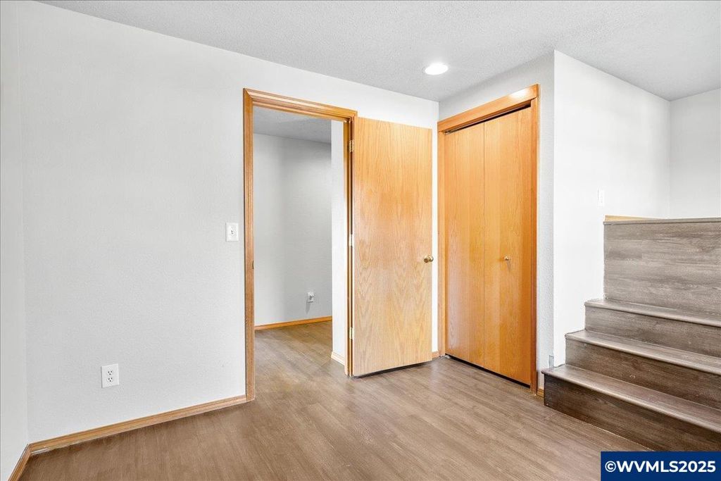 Image 28 of property listing at 248 Hazelbrook Dr N, Keizer, OR 97303