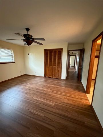 14 SE Camelot Dr., Lawton, OK 73501