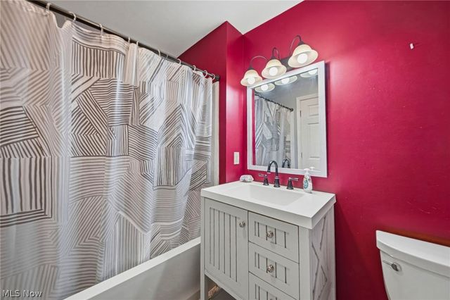 2103 David Avenue, Parma, OH 44134