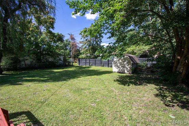 819 La Salle Drive, Cahokia, IL 62206