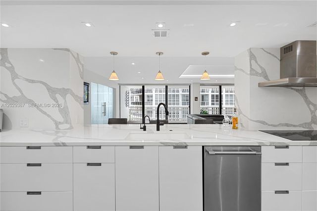 10205 Collins Ave 604, Bal Harbour, FL 33154
