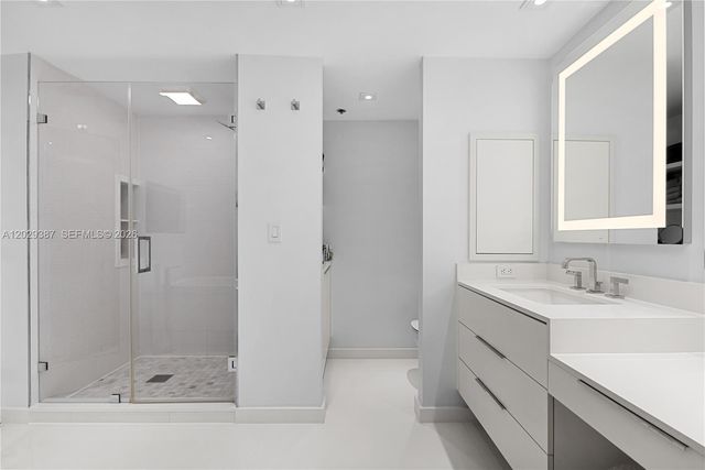 10205 Collins Ave 604, Bal Harbour, FL 33154