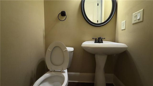 3361 Lake Mcginnis Drive, Suwanee, GA 30024