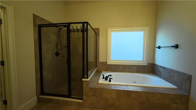 3361 Lake Mcginnis Drive, Suwanee, GA 30024