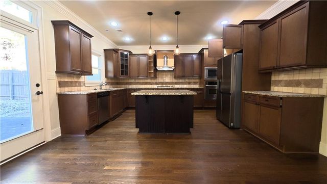 3361 Lake Mcginnis Drive, Suwanee, GA 30024