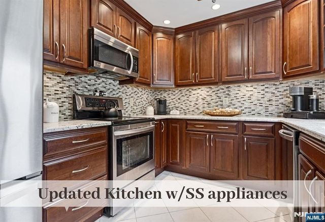 45 Kaywin Avenue, Hawthorne, NJ 07506