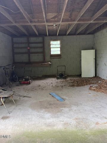 1009 W New Hampshire Avenue, Southern Pines, NC 28387