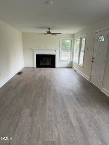 1009 W New Hampshire Avenue, Southern Pines, NC 28387