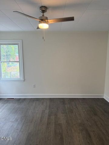 1009 W New Hampshire Avenue, Southern Pines, NC 28387