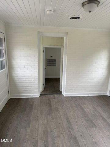 1009 W New Hampshire Avenue, Southern Pines, NC 28387