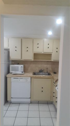 4374 NW 9th Ave 16-3G, Deerfield Beach, FL 33064