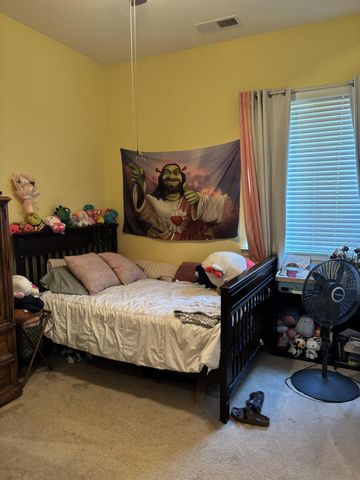 7163 W Oswego Avenue, Fresno, CA 93723