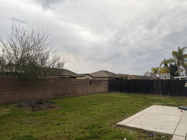 7163 W Oswego Avenue, Fresno, CA 93723