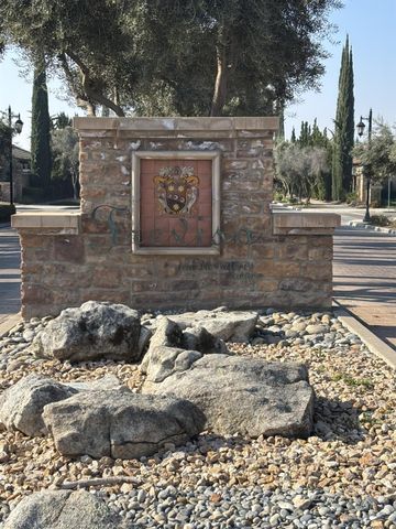 7163 W Oswego Avenue, Fresno, CA 93723