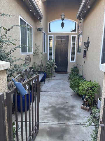 7163 W Oswego Avenue, Fresno, CA 93723