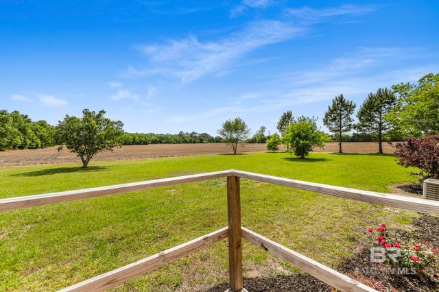 19516 County Road 48, Robertsdale, AL 36567
