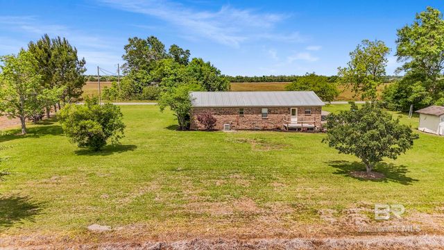 19516 County Road 48, Robertsdale, AL 36567