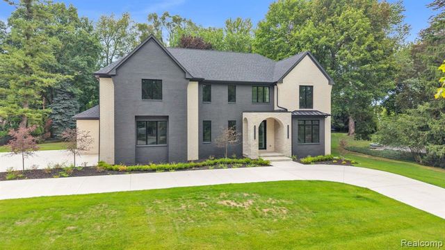 4546 Niagara Lane, Bloomfield Hills, MI 48301