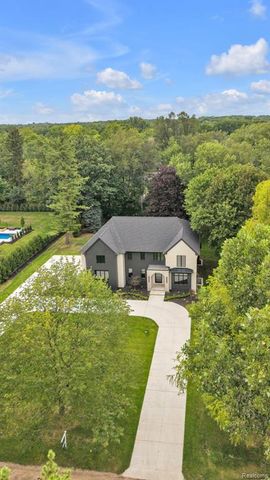 4546 Niagara Lane, Bloomfield Hills, MI 48301