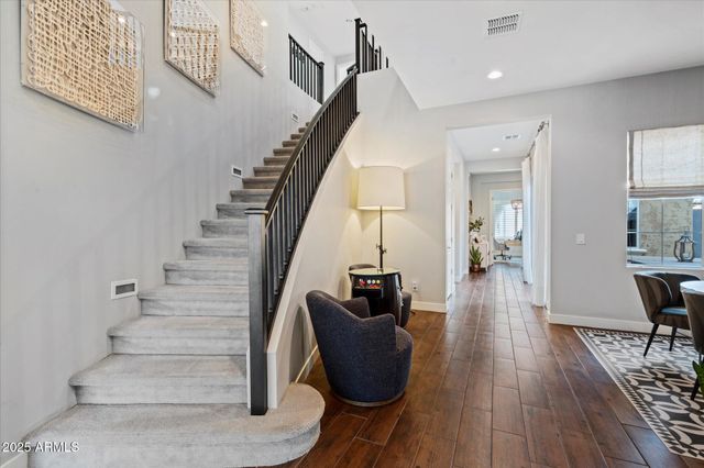 4615 E NAVIGATOR Lane, Phoenix, AZ 85050