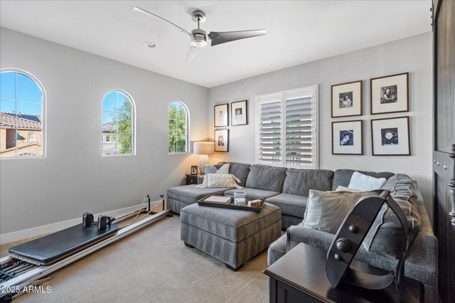 4615 E NAVIGATOR Lane, Phoenix, AZ 85050