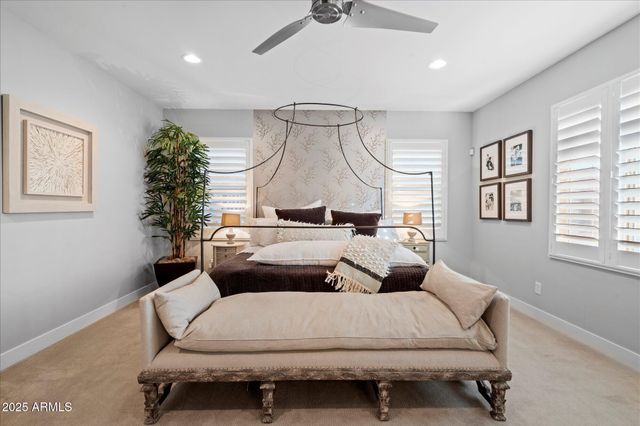 4615 E NAVIGATOR Lane, Phoenix, AZ 85050