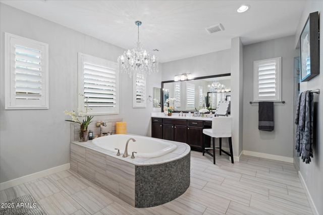 4615 E NAVIGATOR Lane, Phoenix, AZ 85050