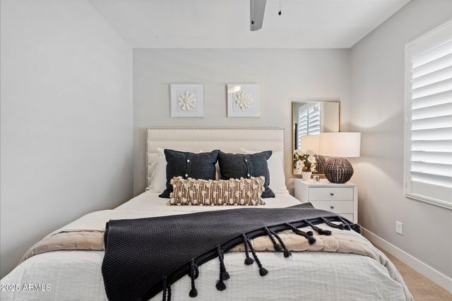 4615 E NAVIGATOR Lane, Phoenix, AZ 85050